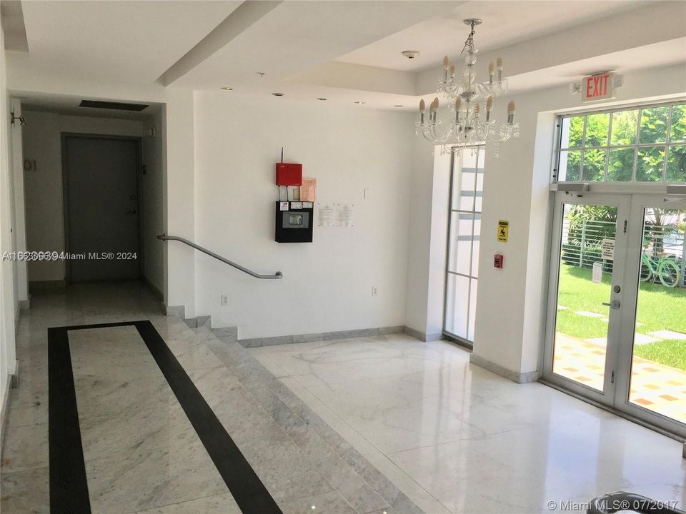 En Venta: $330,000 (2 camas, 2 baños, 649 Pies cuadrados)