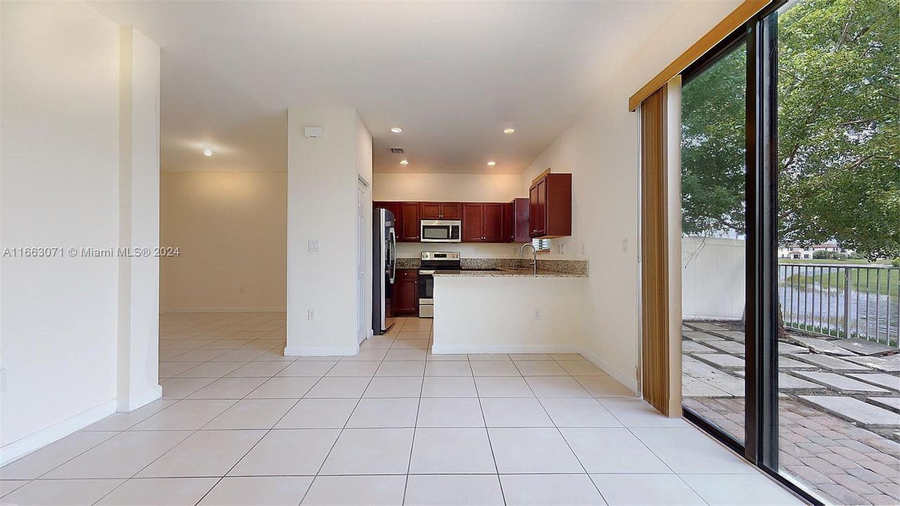 For Rent: $3,250 (3 beds, 2 baths, 1707 Square Feet)