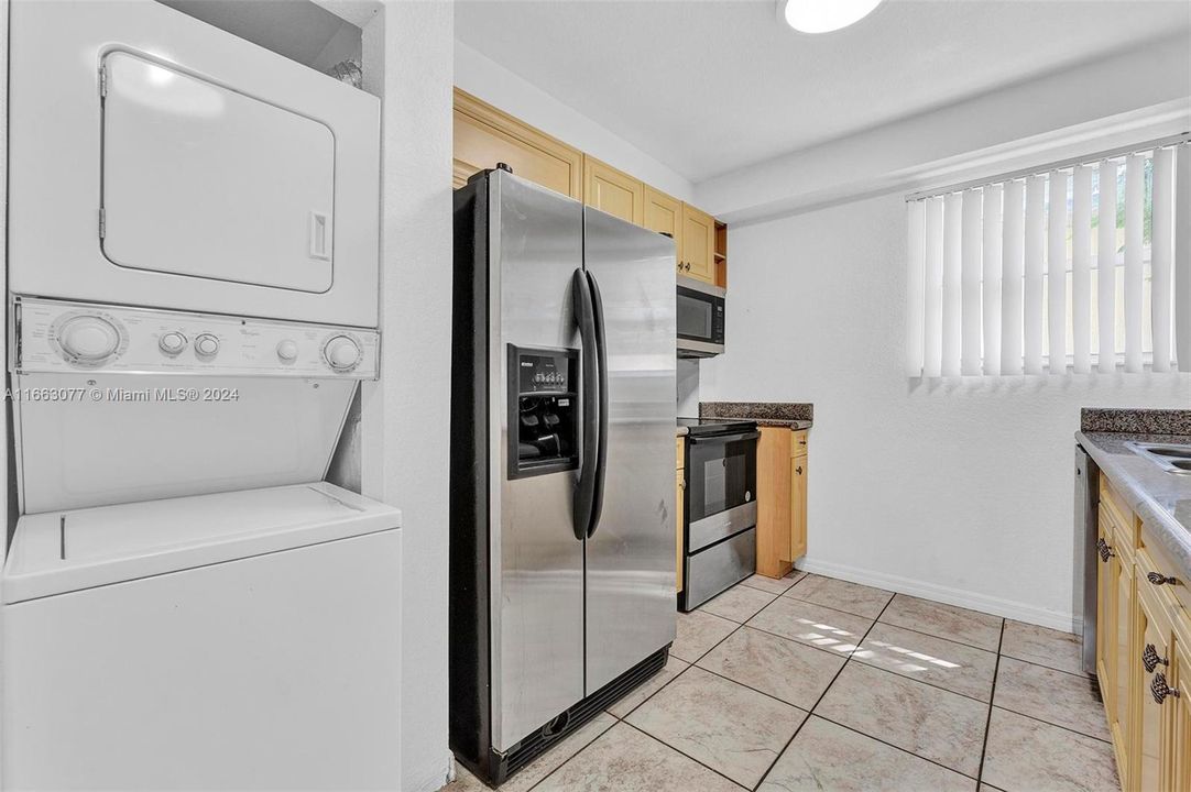 For Rent: $2,100 (1 beds, 1 baths, 548 Square Feet)