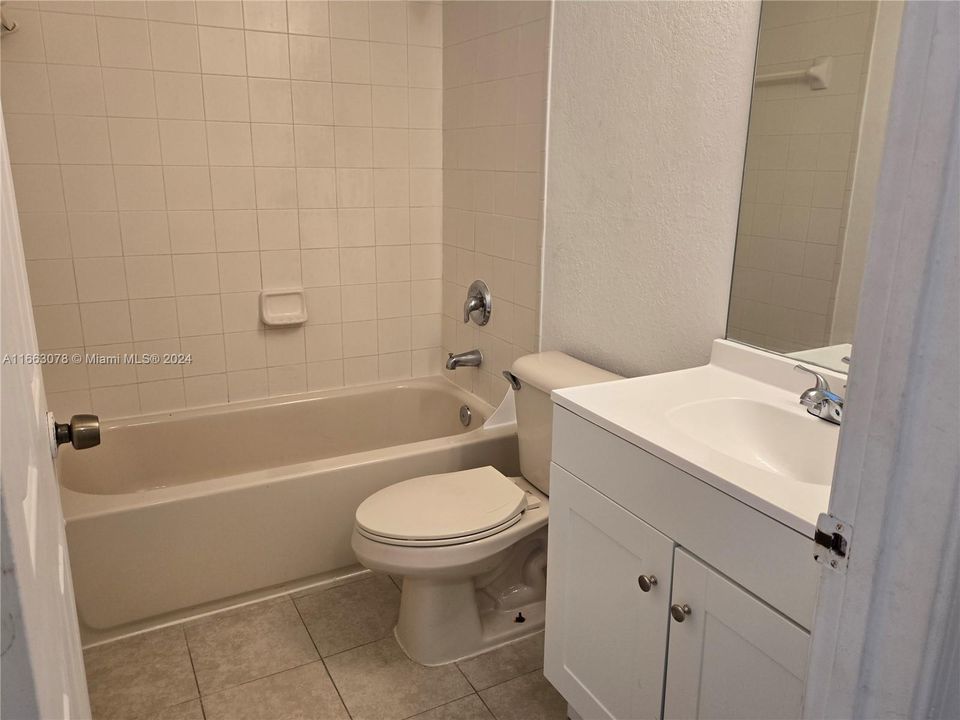 For Rent: $3,300 (4 beds, 2 baths, 1302 Square Feet)