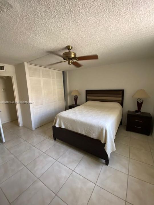 For Rent: $2,000 (1 beds, 1 baths, 700 Square Feet)