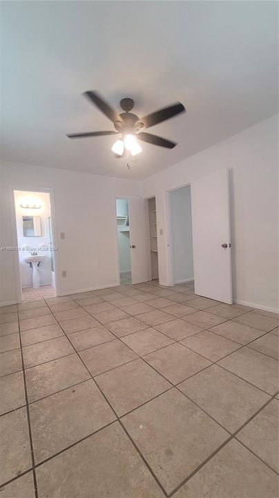 For Rent: $1,800 (1 beds, 1 baths, 600 Square Feet)