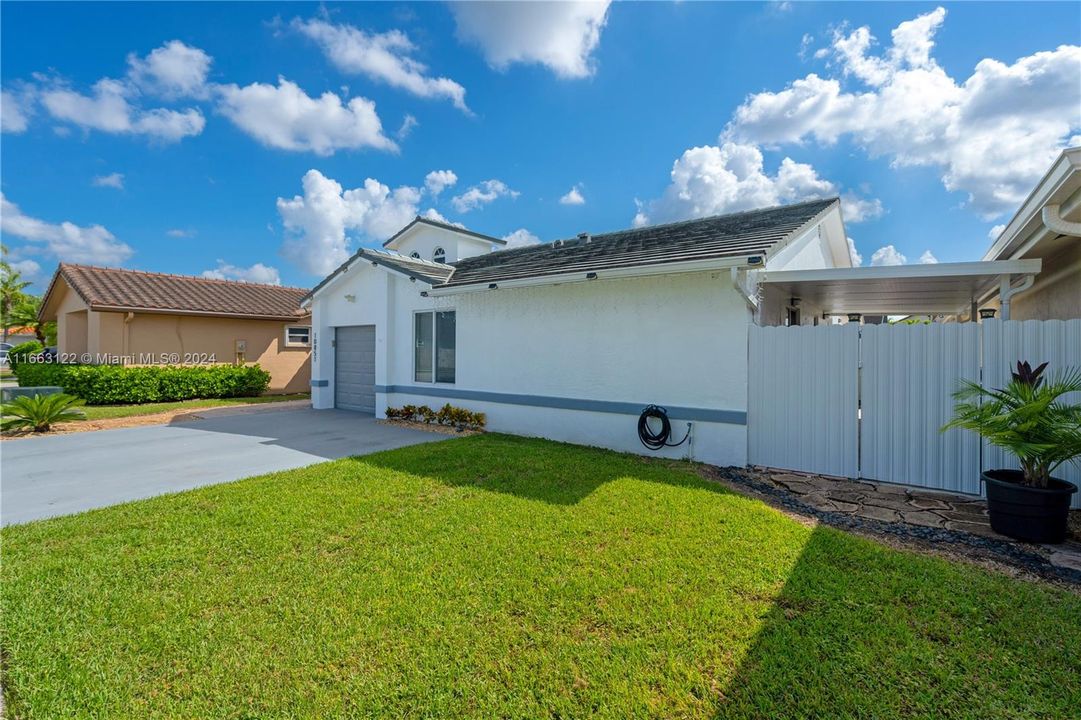 For Sale: $730,000 (3 beds, 2 baths, 1645 Square Feet)