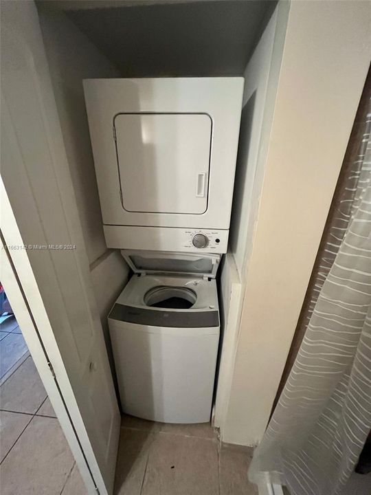 В аренду: $2,500 (2 спален, 2 ванн, 1256 Квадратных фут)