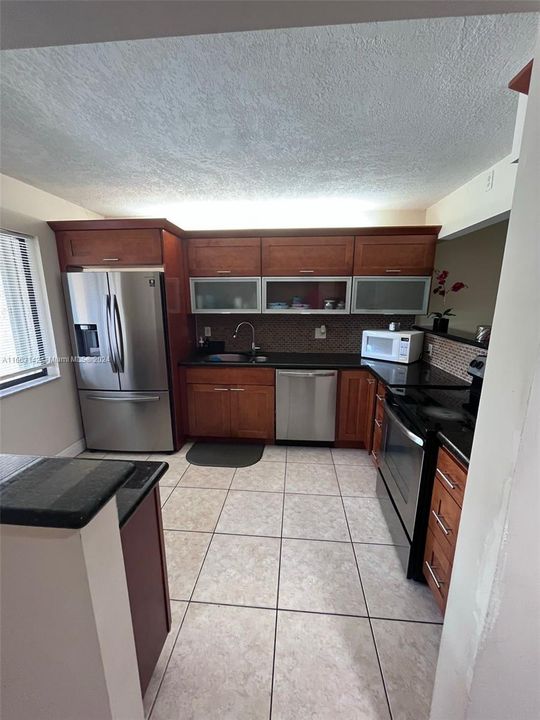 For Rent: $2,500 (2 beds, 2 baths, 1256 Square Feet)