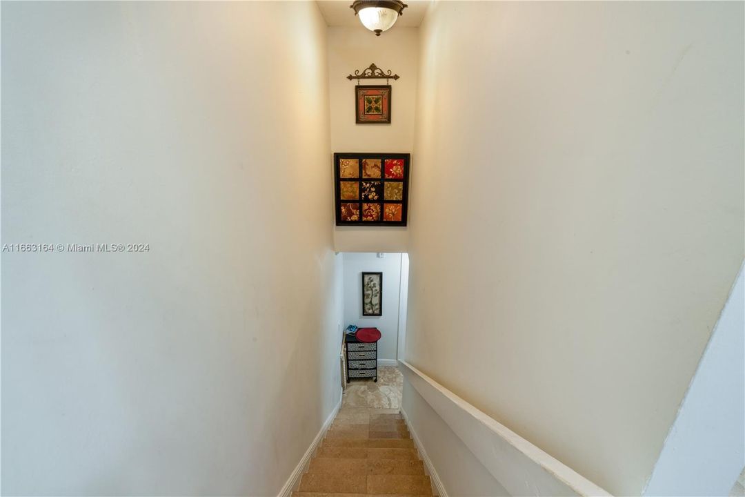 For Sale: $315,000 (2 beds, 2 baths, 1415 Square Feet)