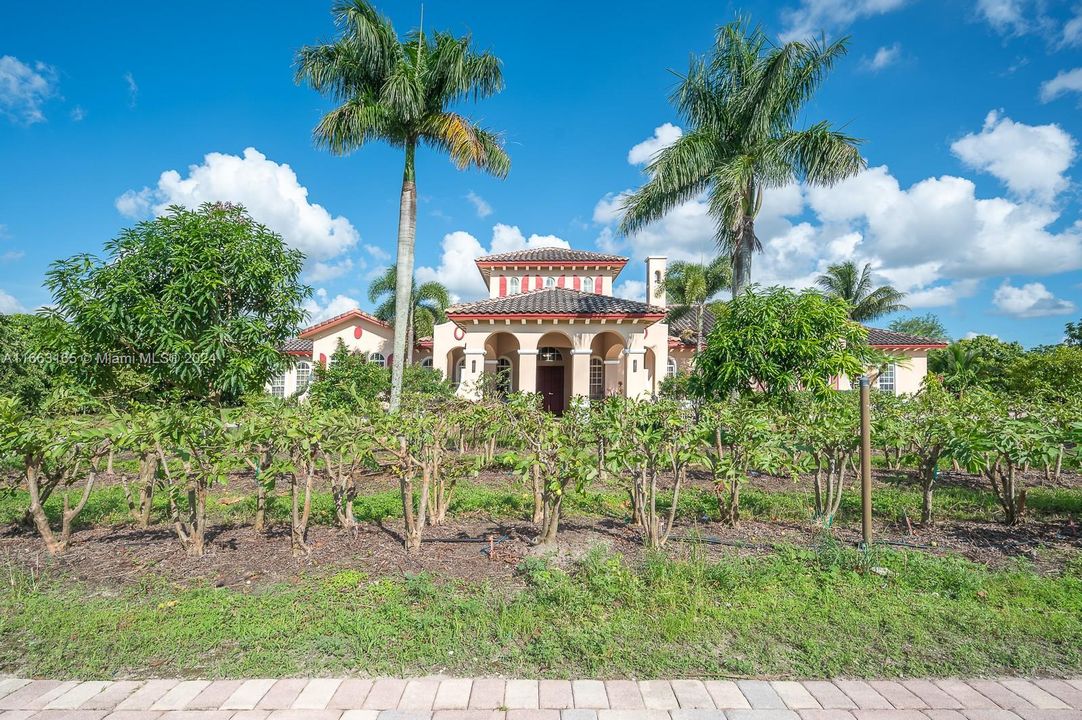 Recently Sold: $1,999,999 (5 beds, 4 baths, 5497 Square Feet)