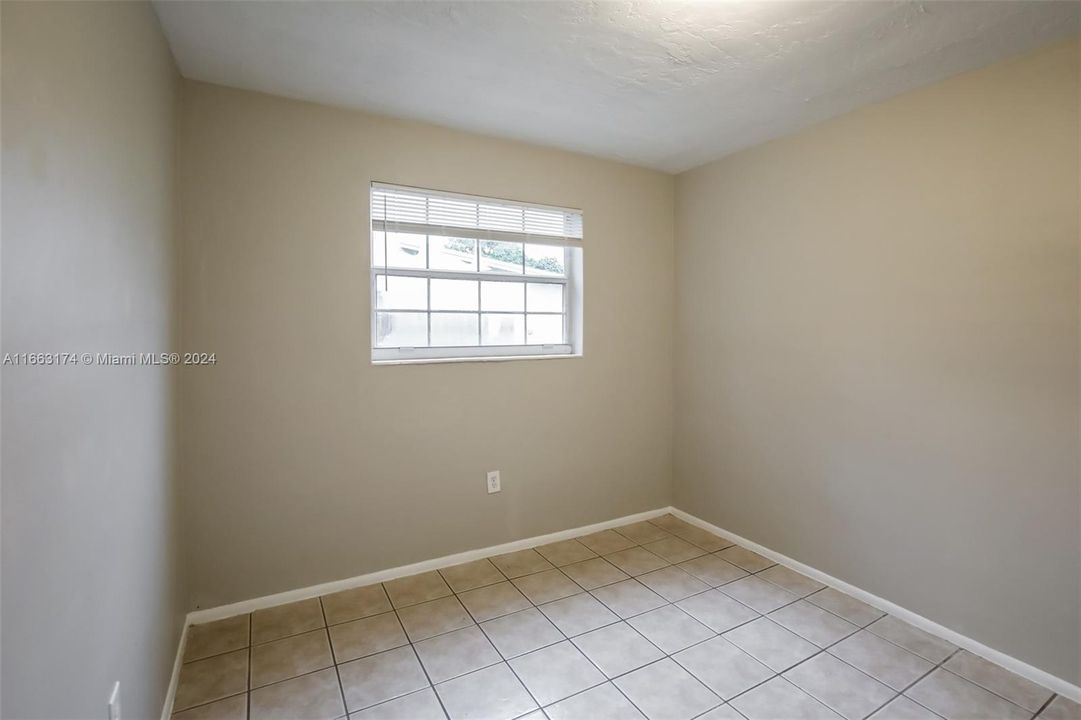 For Rent: $2,710 (3 beds, 2 baths, 1550 Square Feet)