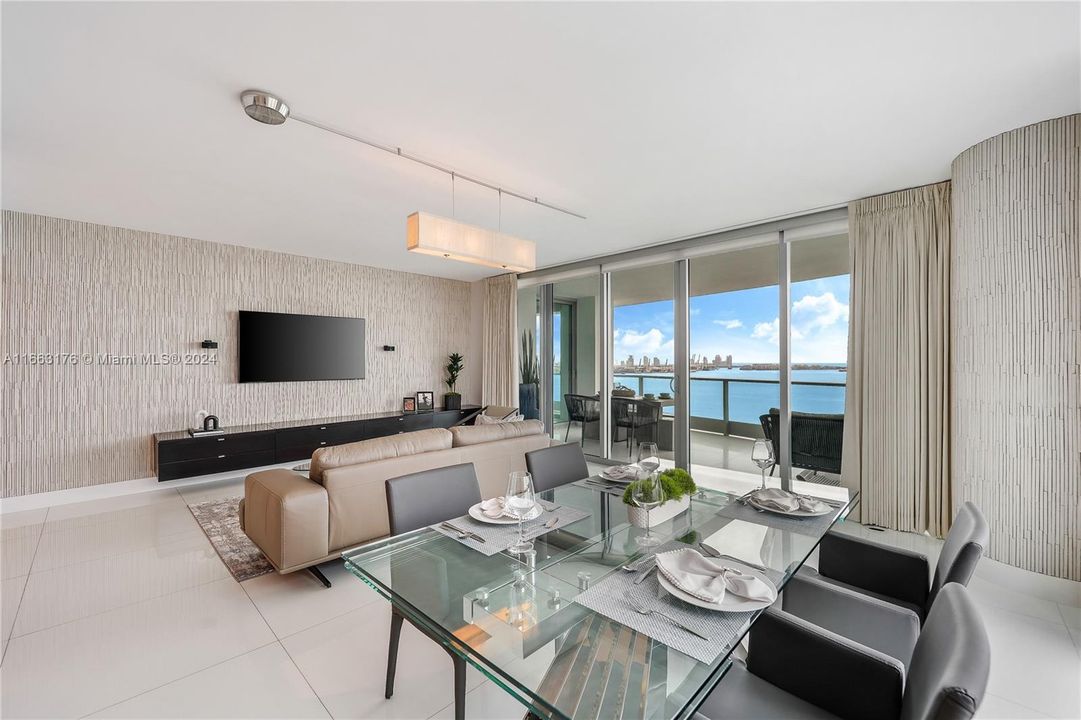 Recently Rented: $11,500 (2 beds, 2 baths, 1878 Square Feet)