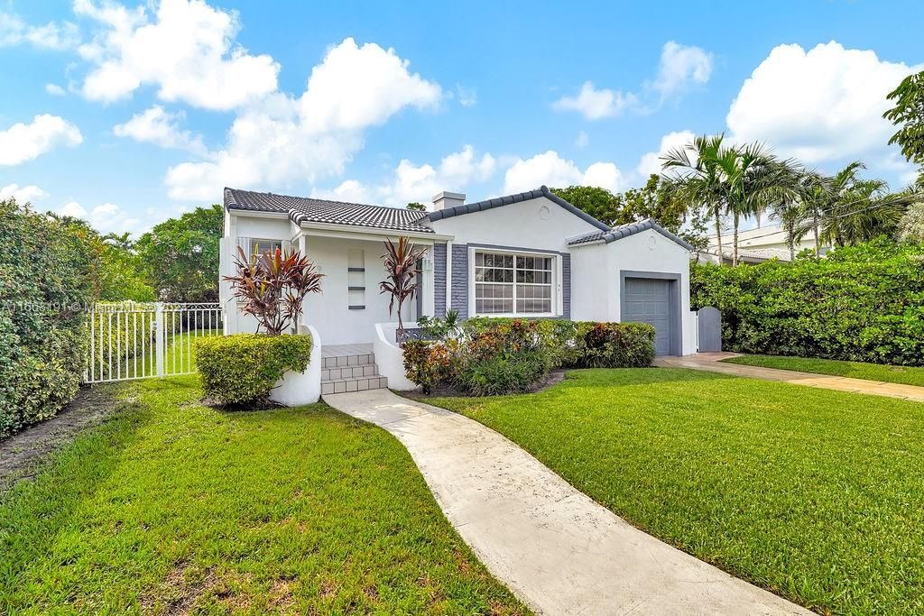 For Sale: $1,895,000 (3 beds, 2 baths, 0 Square Feet)