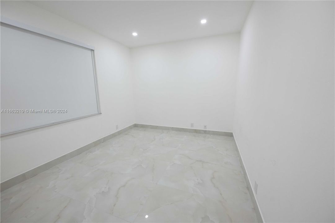 En Venta: $1,770,000 (7 camas, 5 baños, 2896 Pies cuadrados)