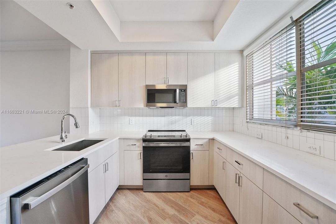 For Rent: $3,815 (2 beds, 2 baths, 1771 Square Feet)