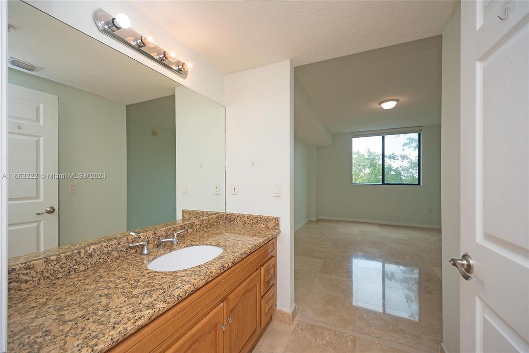 For Rent: $3,500 (2 beds, 2 baths, 1089 Square Feet)