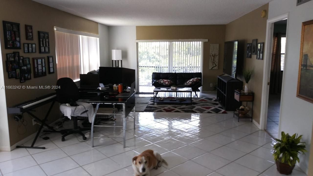 For Sale: $110,000 (2 beds, 2 baths, 1200 Square Feet)