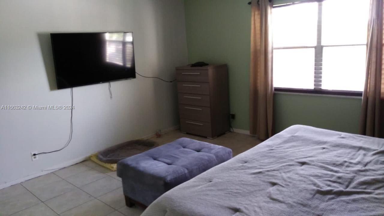 En Venta: $110,000 (2 camas, 2 baños, 1200 Pies cuadrados)