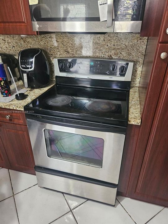 En Venta: $110,000 (2 camas, 2 baños, 1200 Pies cuadrados)