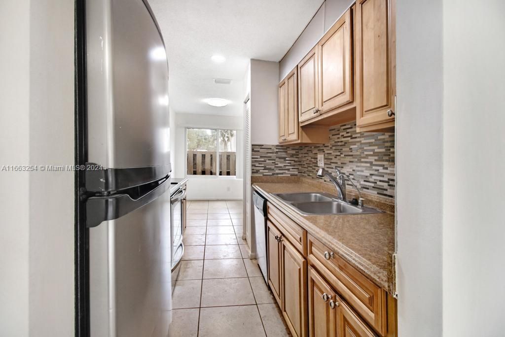 For Sale: $350,000 (4 beds, 2 baths, 1770 Square Feet)