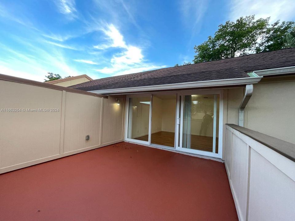 For Sale: $350,000 (4 beds, 2 baths, 1770 Square Feet)