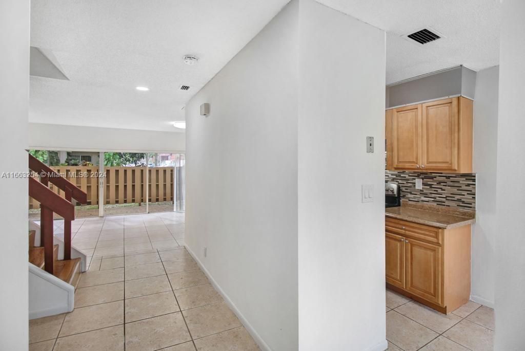 For Sale: $350,000 (4 beds, 2 baths, 1770 Square Feet)