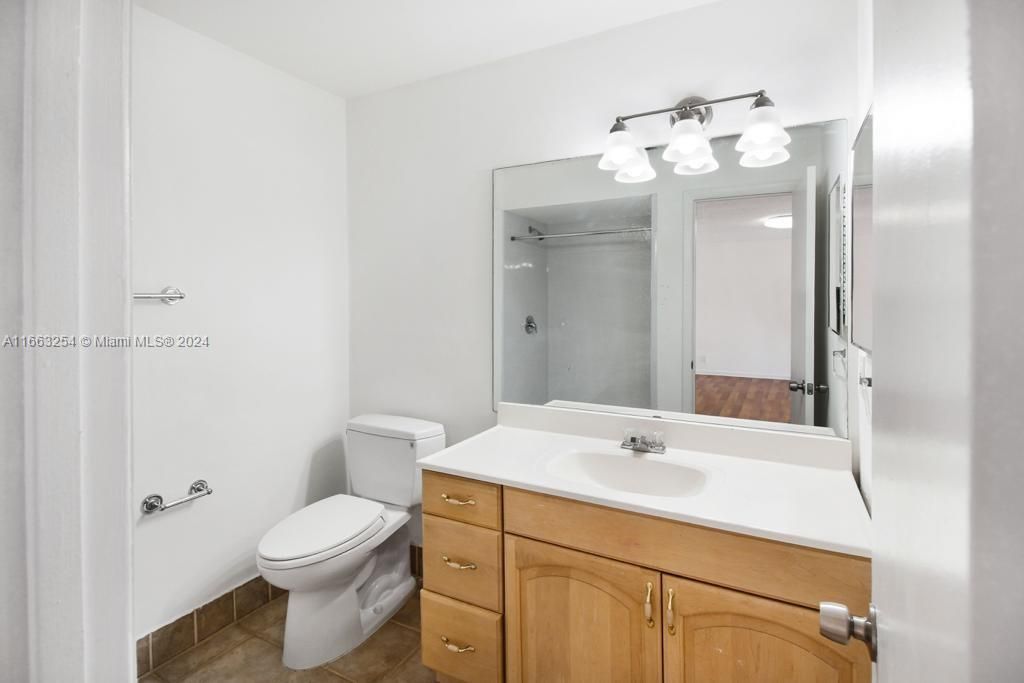 For Sale: $350,000 (4 beds, 2 baths, 1770 Square Feet)