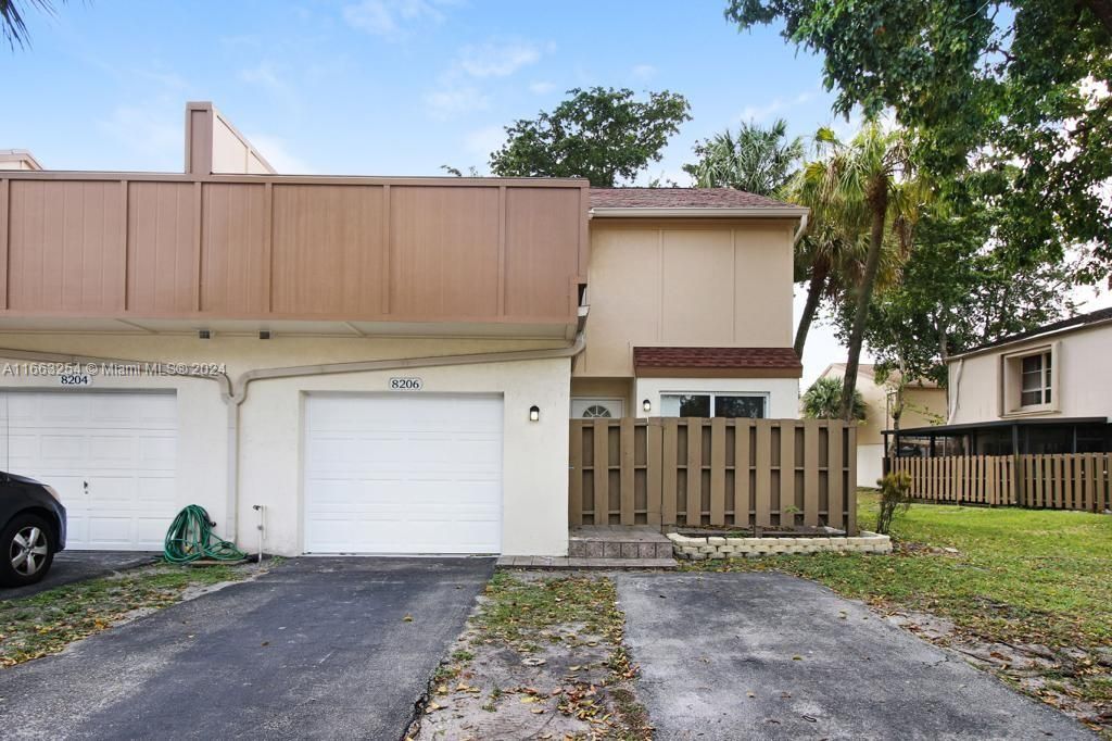 For Sale: $350,000 (4 beds, 2 baths, 1770 Square Feet)