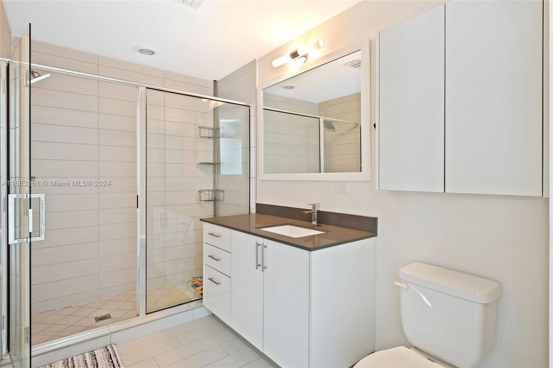 For Rent: $4,690 (2 beds, 2 baths, 1224 Square Feet)