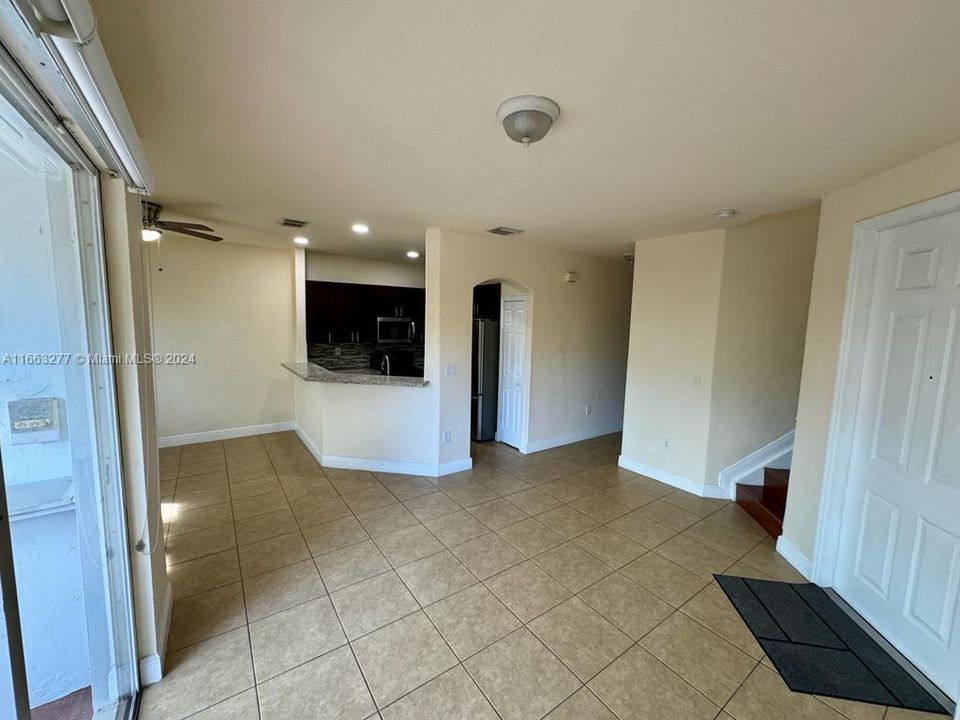 Active With Contract: $3,500 (3 beds, 2 baths, 0 Square Feet)