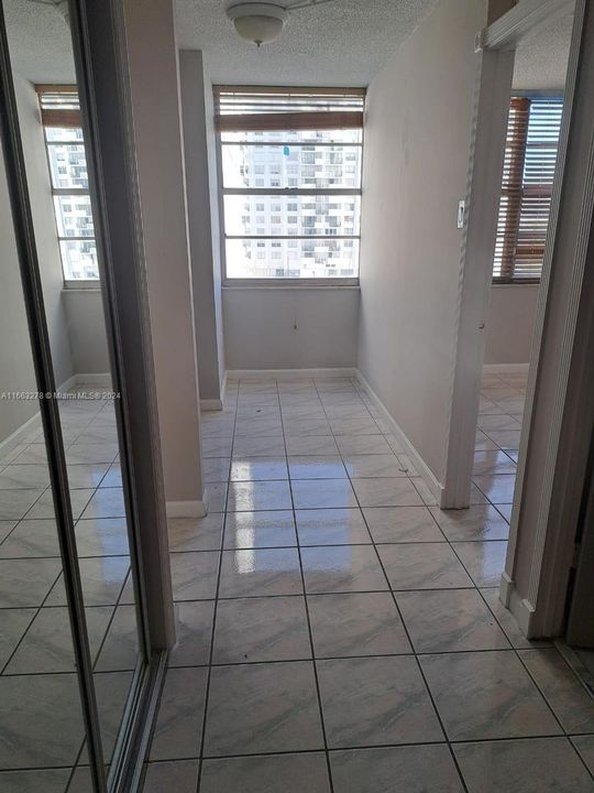 En Venta: $299,900 (2 camas, 2 baños, 1251 Pies cuadrados)