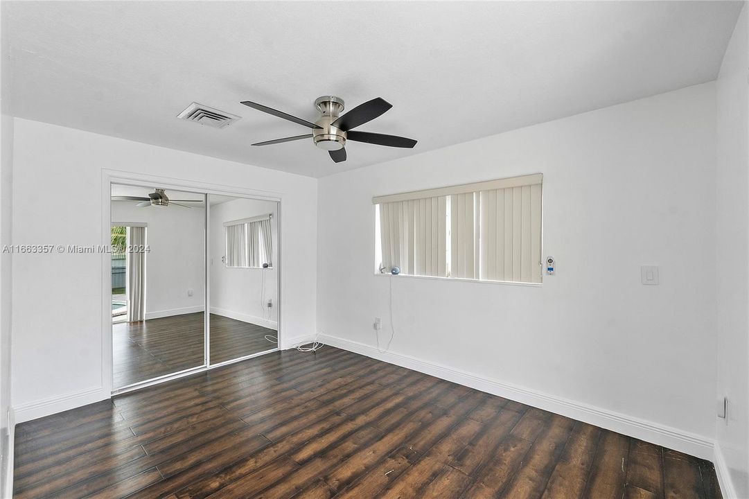 Active With Contract: $3,500 (3 beds, 2 baths, 1328 Square Feet)