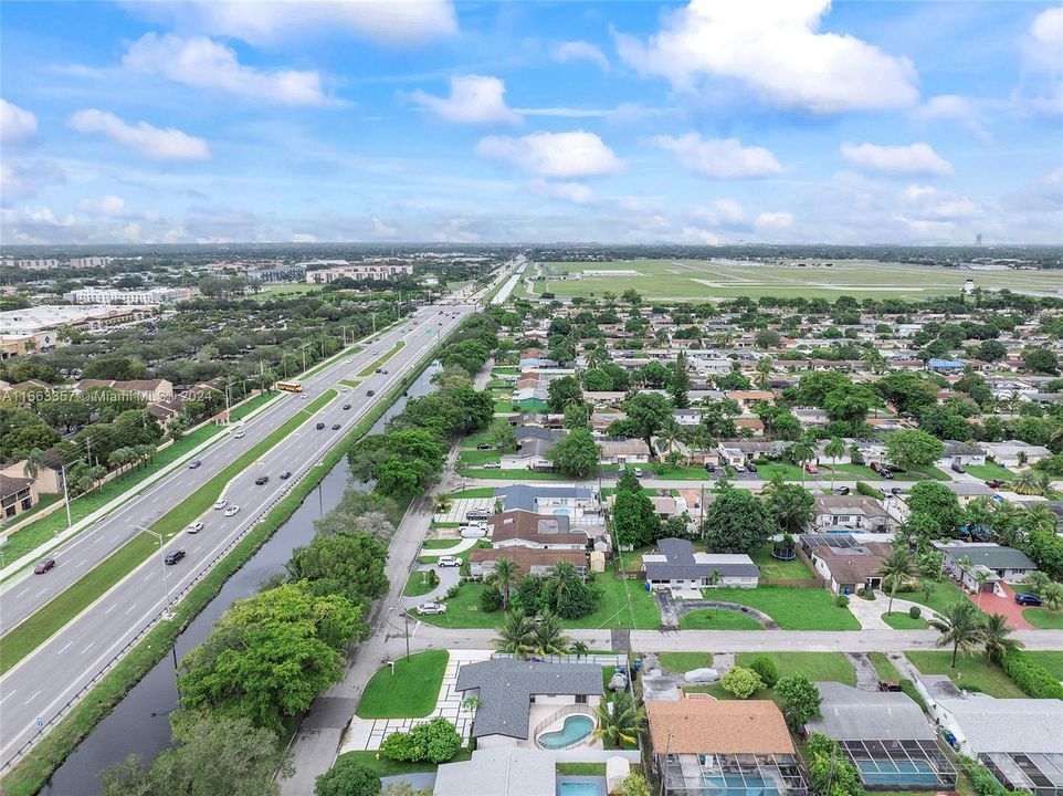 Active With Contract: $3,500 (3 beds, 2 baths, 1328 Square Feet)