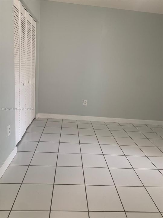 For Rent: $2,250 (2 beds, 2 baths, 900 Square Feet)