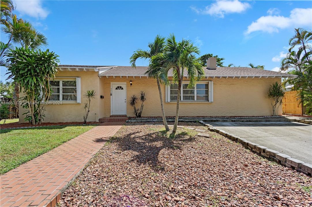 For Sale: $989,900 (0 beds, 2 baths, 2355 Square Feet)