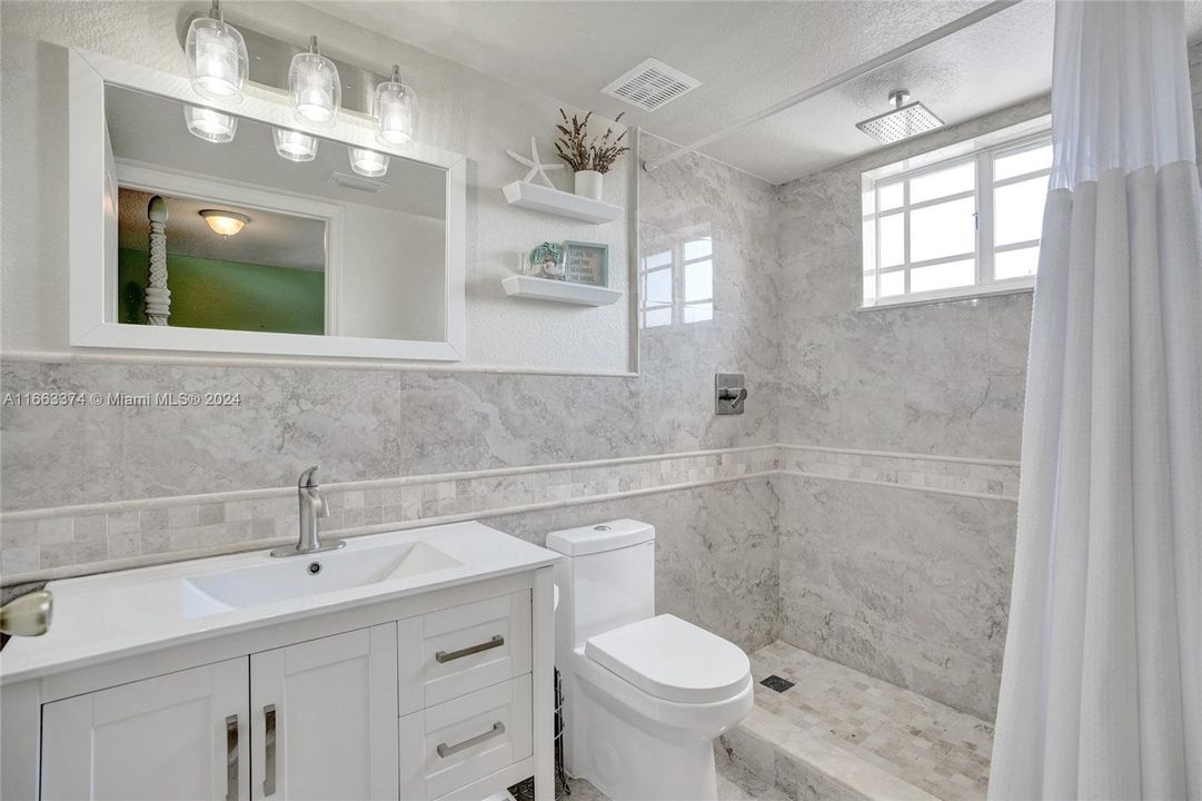 Bathroom in the Main Bedroom