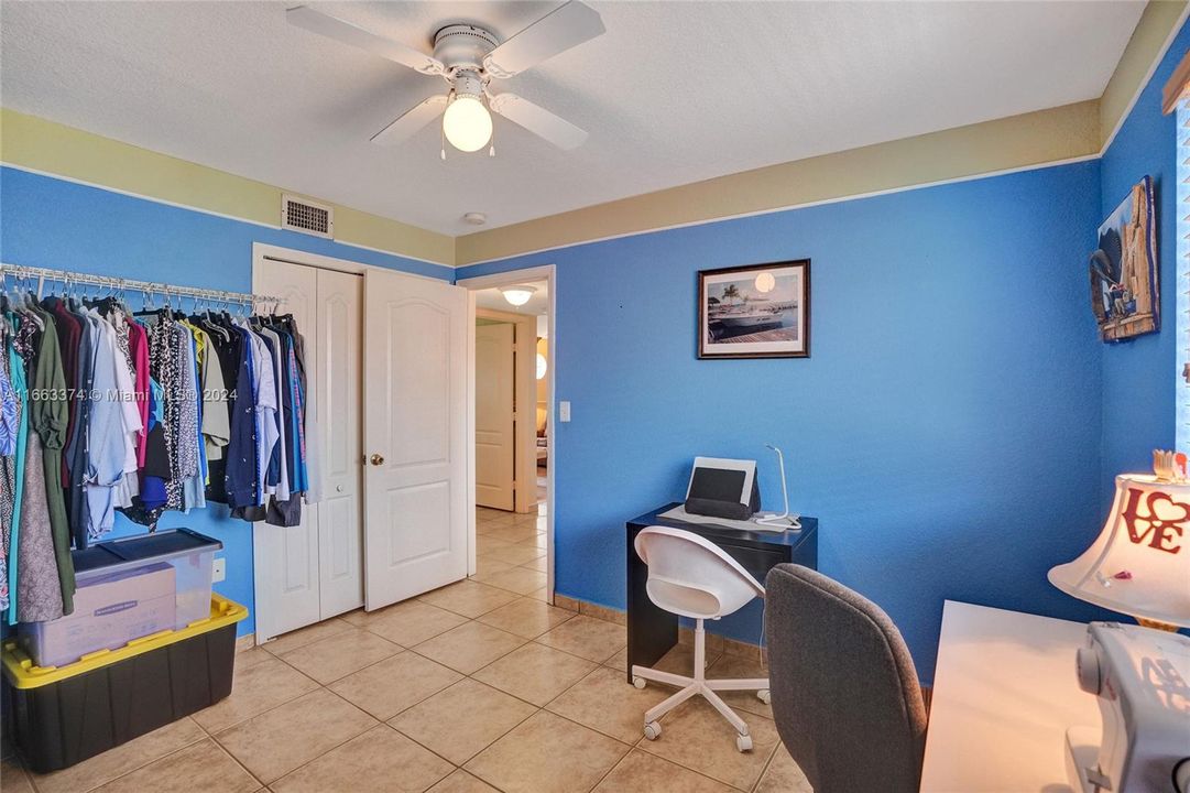 For Sale: $349,000 (2 beds, 2 baths, 1106 Square Feet)