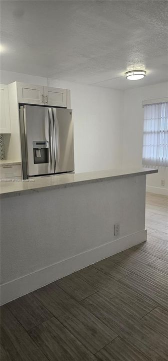 For Rent: $1,950 (2 beds, 1 baths, 953 Square Feet)