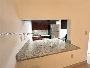 For Rent: $2,200 (2 beds, 2 baths, 667 Square Feet)