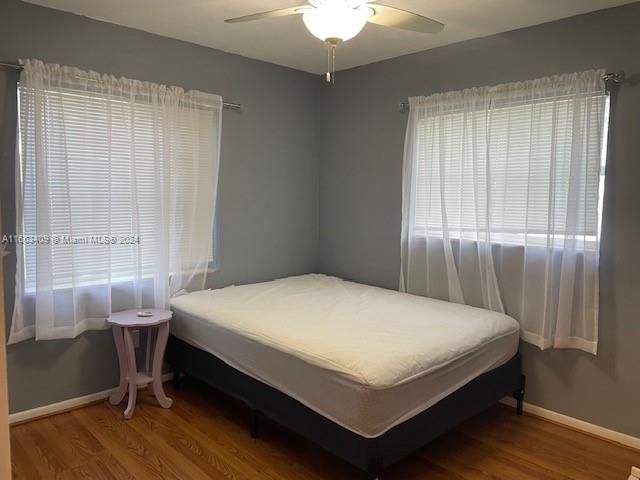 For Rent: $4,000 (3 beds, 1 baths, 1528 Square Feet)