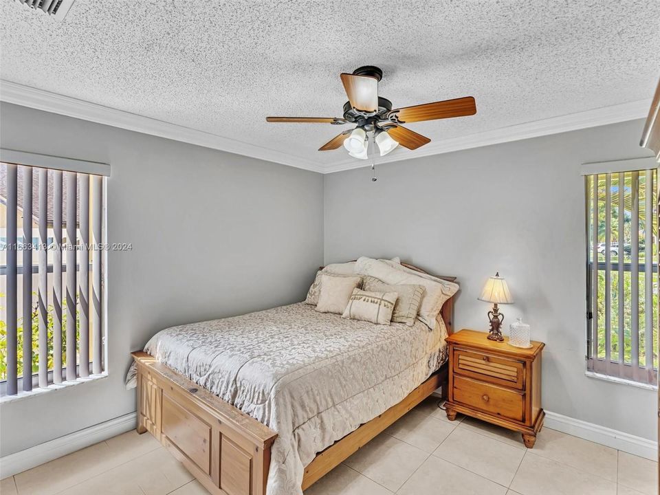 For Sale: $698,000 (4 beds, 2 baths, 1903 Square Feet)