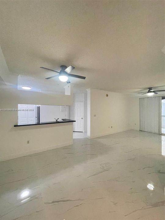 For Rent: $3,300 (2 beds, 2 baths, 1024 Square Feet)