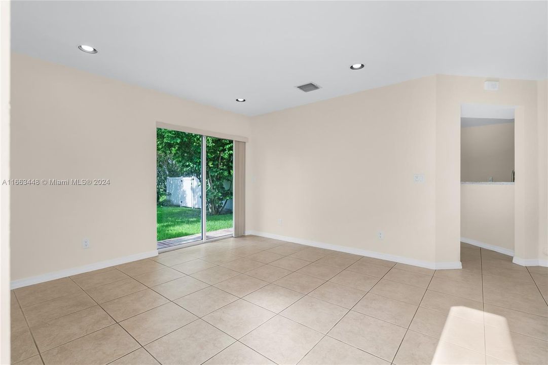 For Sale: $479,900 (3 beds, 2 baths, 1547 Square Feet)