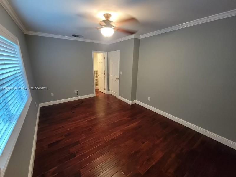 For Rent: $3,300 (3 beds, 2 baths, 1233 Square Feet)