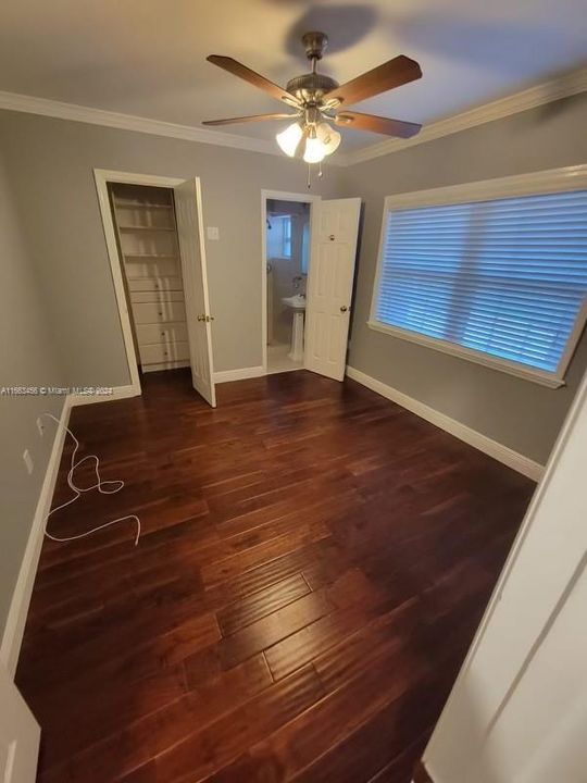 For Rent: $3,300 (3 beds, 2 baths, 1233 Square Feet)