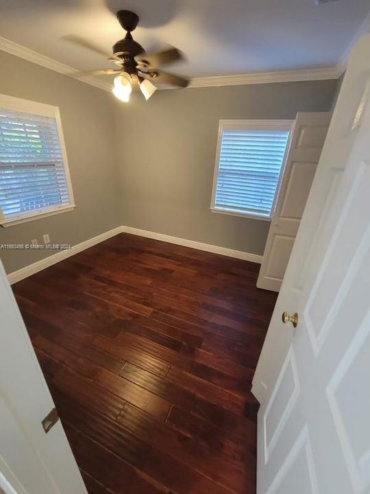 For Rent: $3,300 (3 beds, 2 baths, 1233 Square Feet)