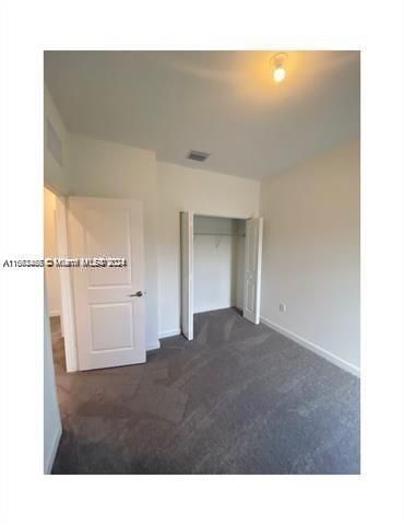 For Rent: $2,950 (3 beds, 2 baths, 1403 Square Feet)