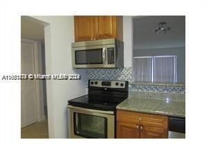 For Rent: $1,500 (1 beds, 1 baths, 740 Square Feet)