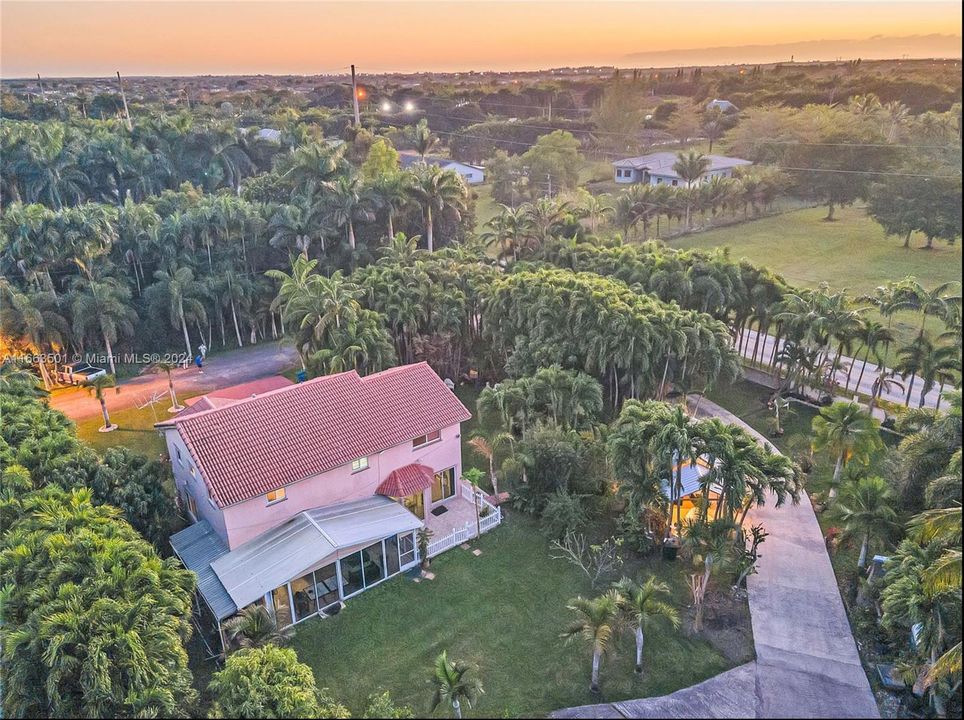 For Sale: $1,600,000 (4 beds, 3 baths, 2342 Square Feet)