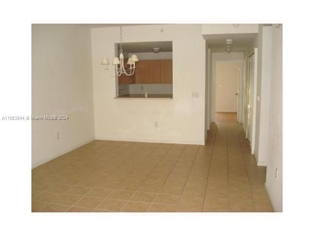 For Rent: $2,490 (3 beds, 2 baths, 1055 Square Feet)