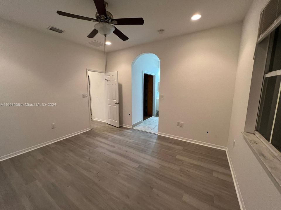 For Rent: $2,700 (3 beds, 2 baths, 1536 Square Feet)