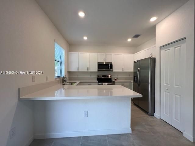 For Rent: $3,100 (3 beds, 2 baths, 1485 Square Feet)