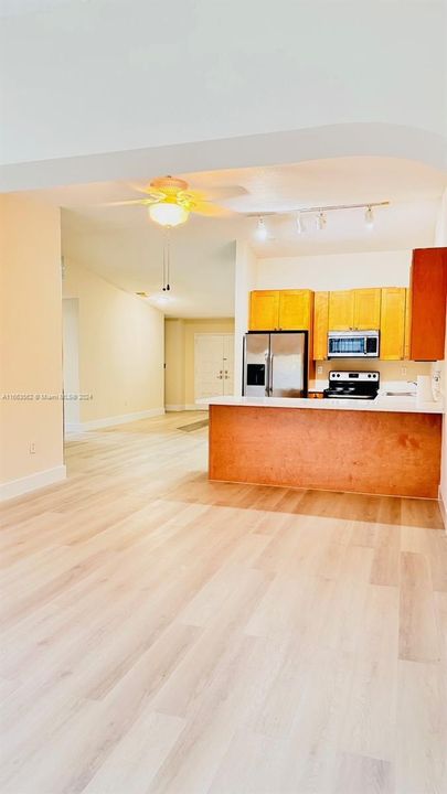 For Rent: $3,600 (3 beds, 2 baths, 1544 Square Feet)